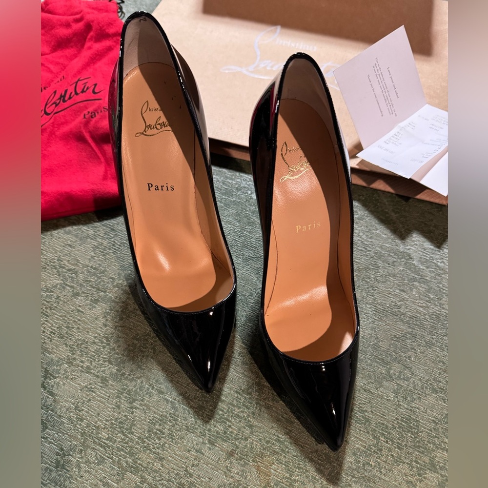 NWOT-Christian Louboutin Pigalle Follies Patent Black.